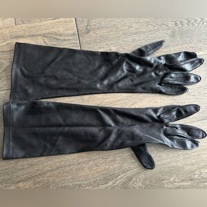 Vintage Gloves 😍